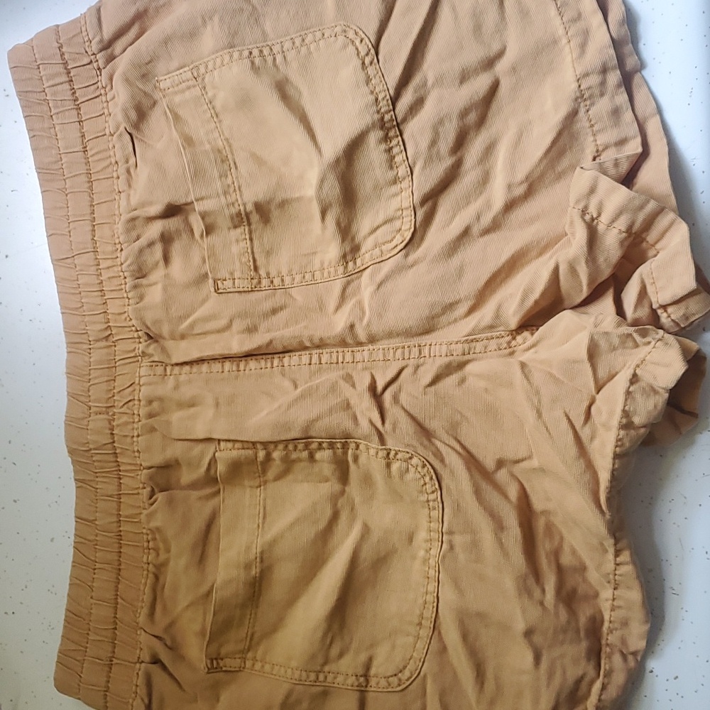 Linen Drawstring Shorts - Picture 4 of 6